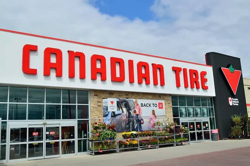 canadian tire store front